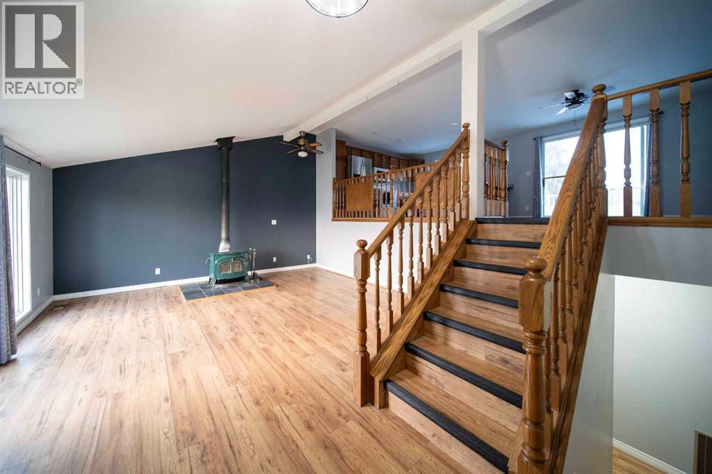 332 11 Avenue Property Photo 7