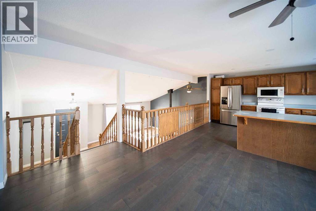 332 11 Avenue Property Photo 11