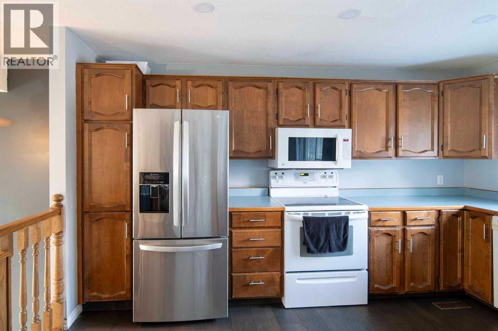 332 11 Avenue Property Photo 13
