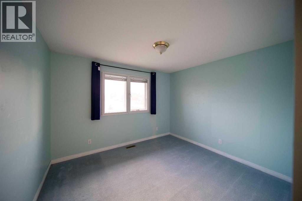 332 11 Avenue Property Photo 17