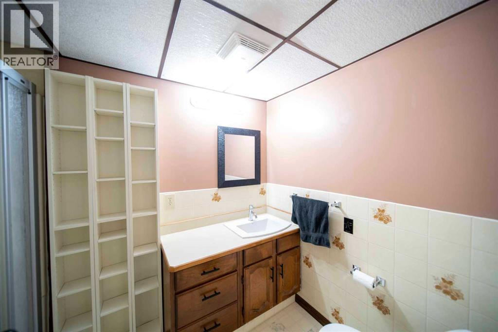 332 11 Avenue Property Photo 23