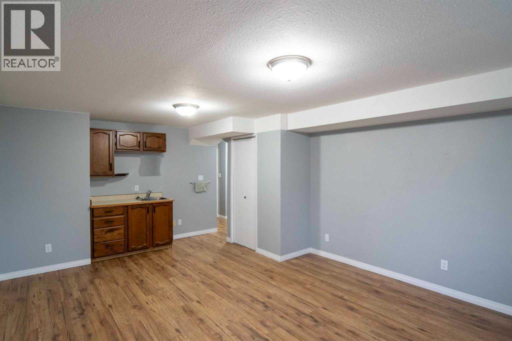 332 11 Avenue Property Photo 26