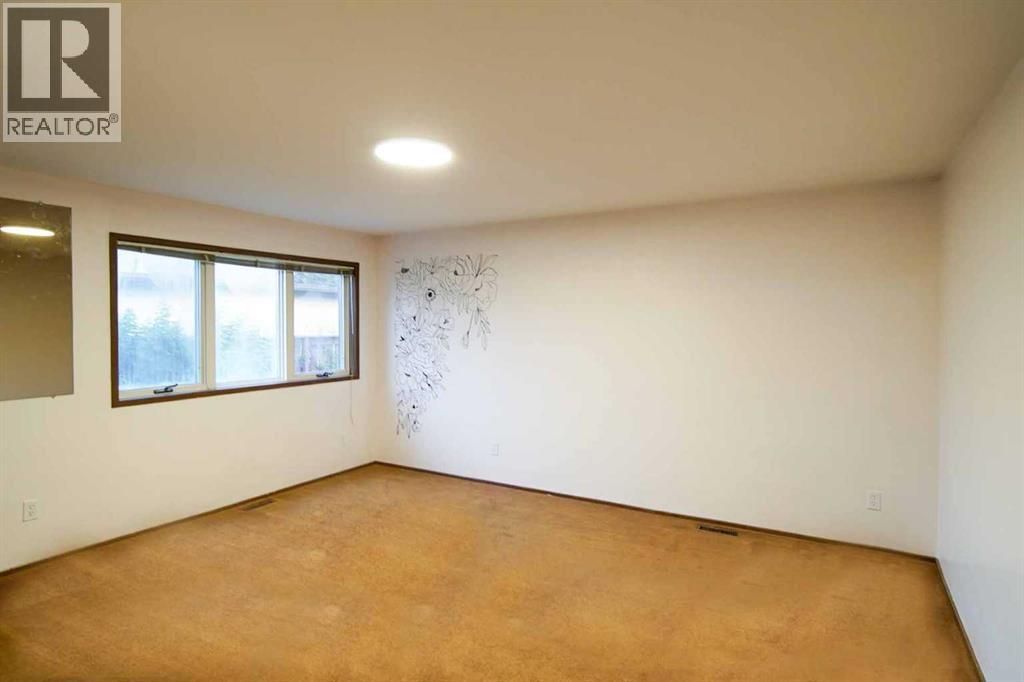 332 11 Avenue Property Photo 27