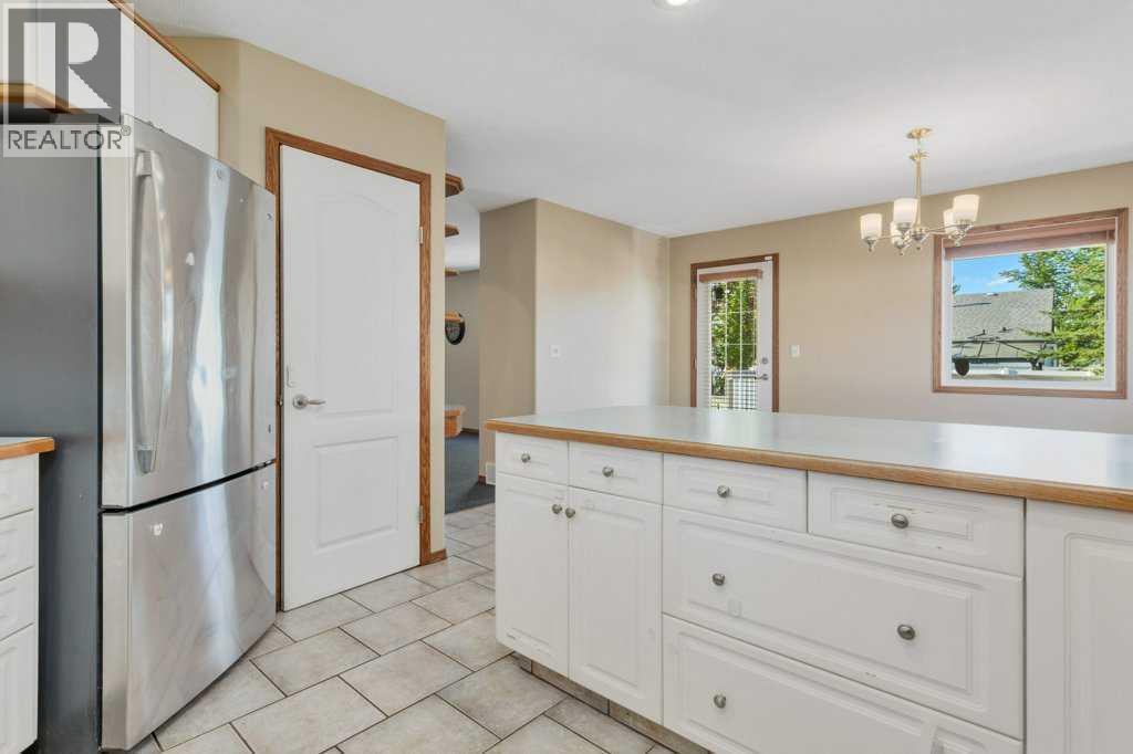 83 Lawrence Crescent Property Photo 18
