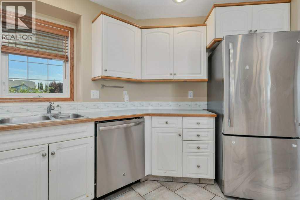 83 Lawrence Crescent Property Photo 19