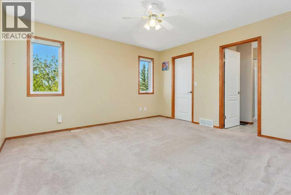 83 Lawrence Crescent Property Photo 22