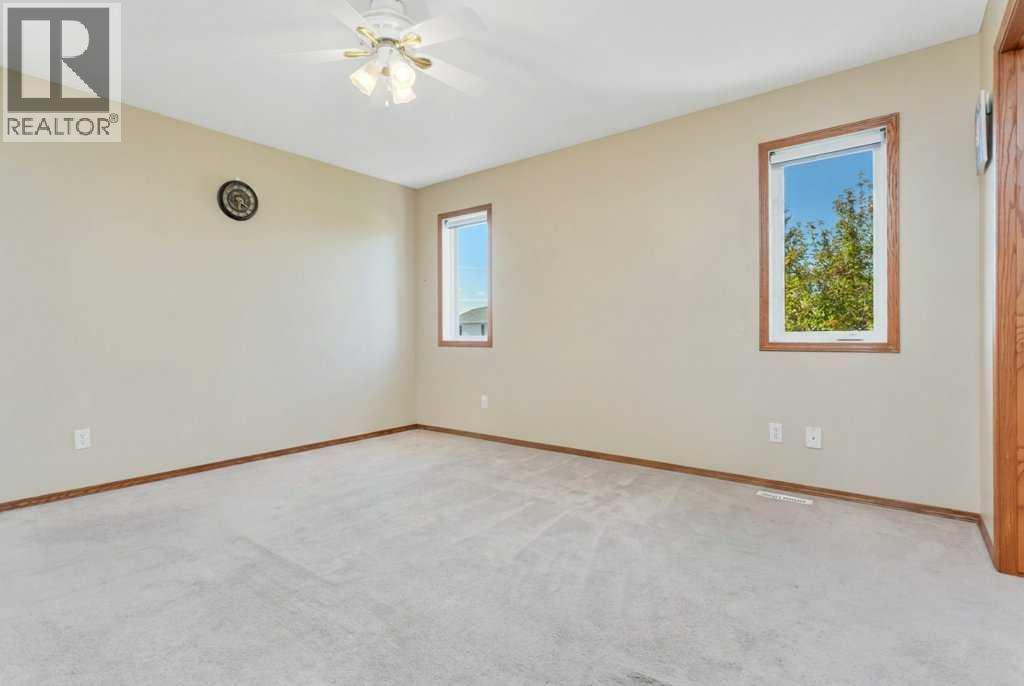 83 Lawrence Crescent Property Photo 24