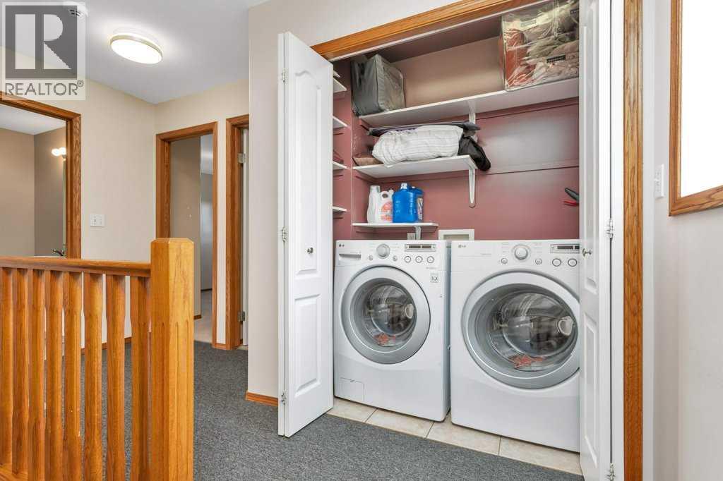 83 Lawrence Crescent Property Photo 32
