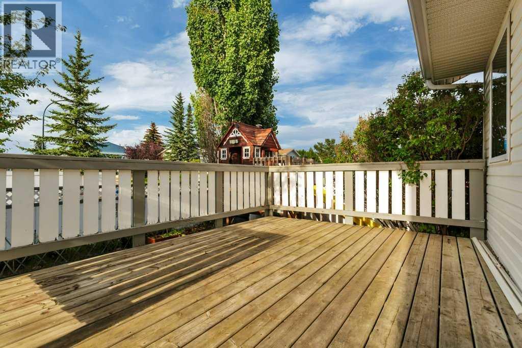 83 Lawrence Crescent Property Photo 43
