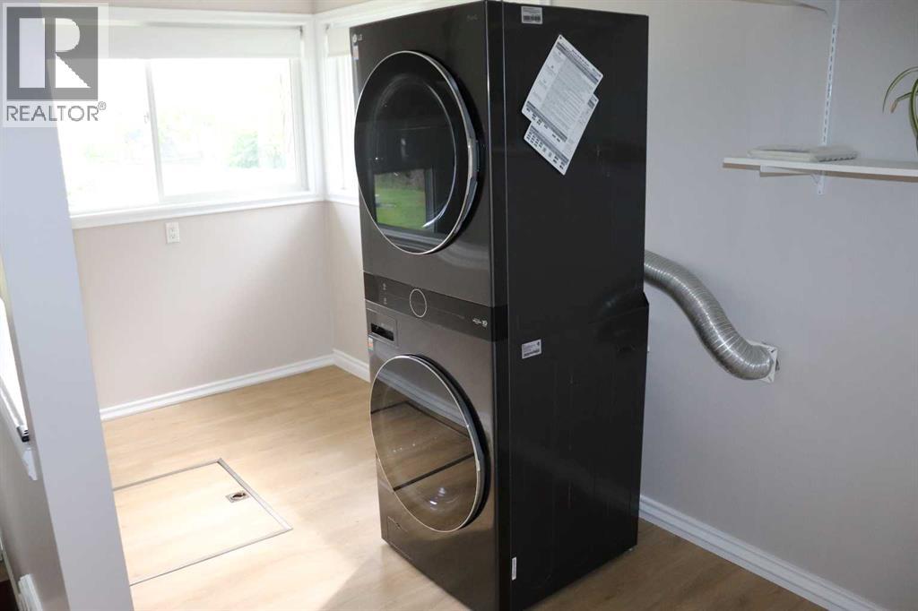 4227 5 Avenue Property Photo 7