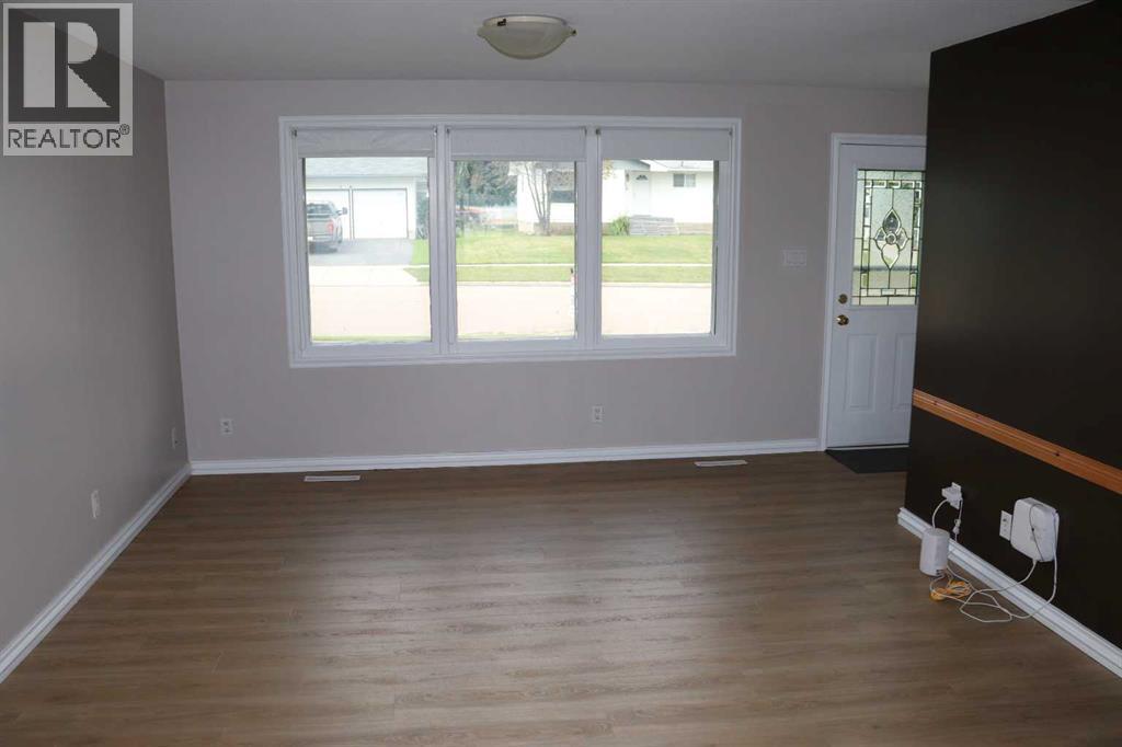 4227 5 Avenue Property Photo 10
