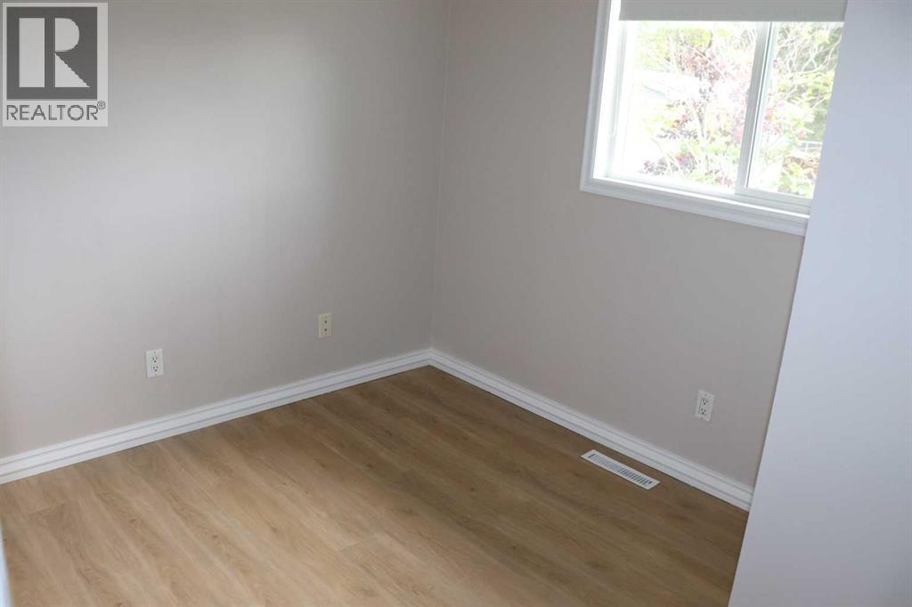 4227 5 Avenue Property Photo 12