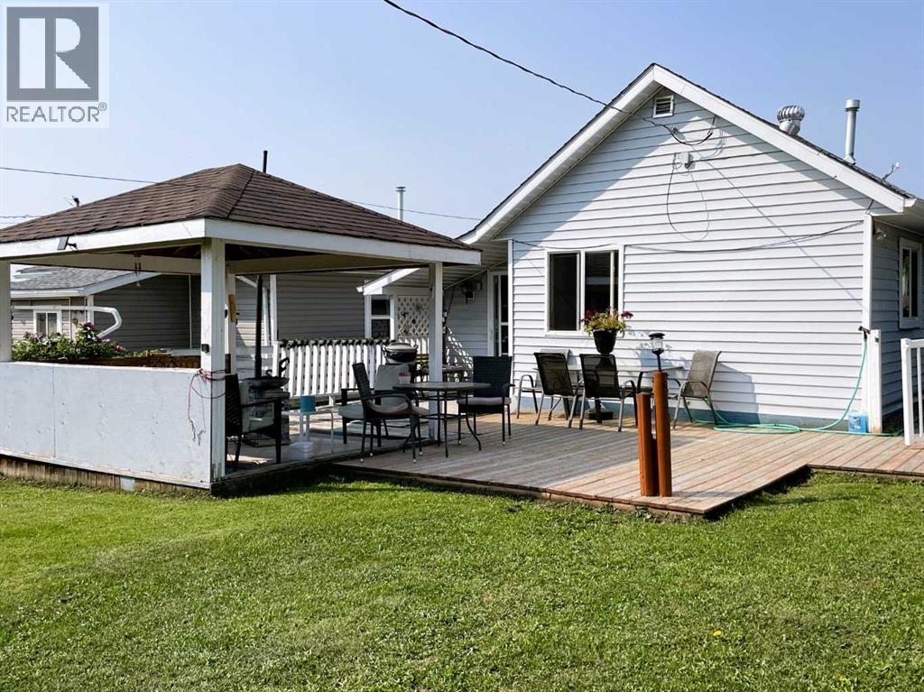 10713 111 Street Property Photo 1