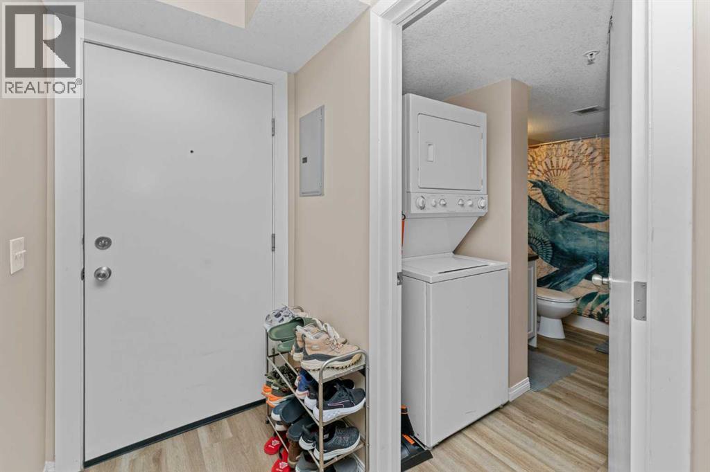 2000 Applevillage Court Southeast Property Photo 5