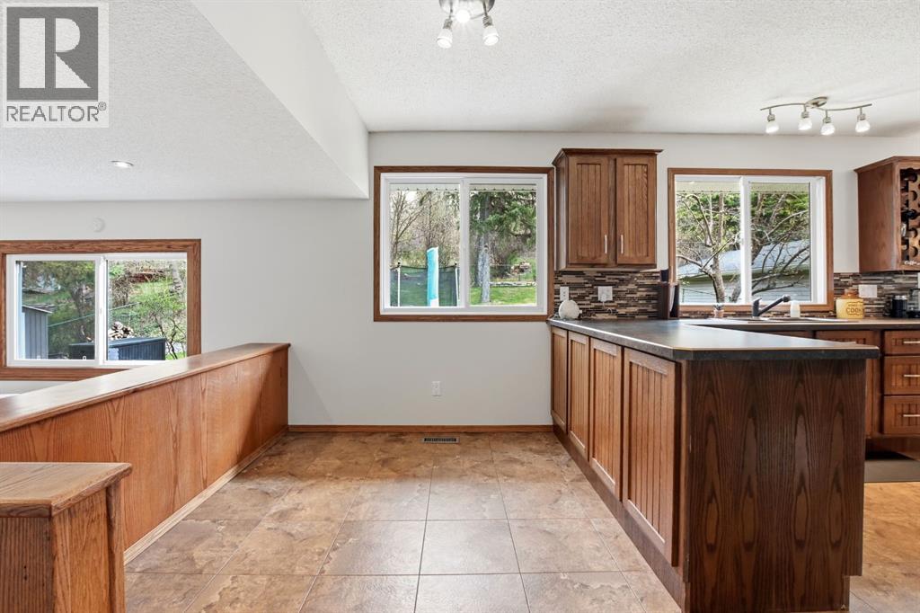 93 Page Avenue Property Photo 21