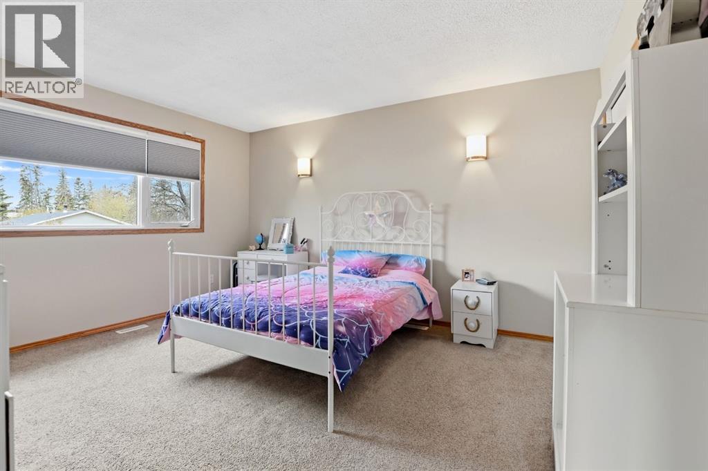 93 Page Avenue Property Photo 36