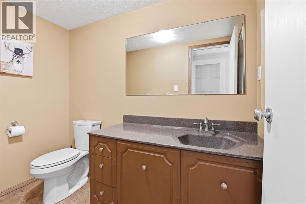 93 Page Avenue Property Photo 40