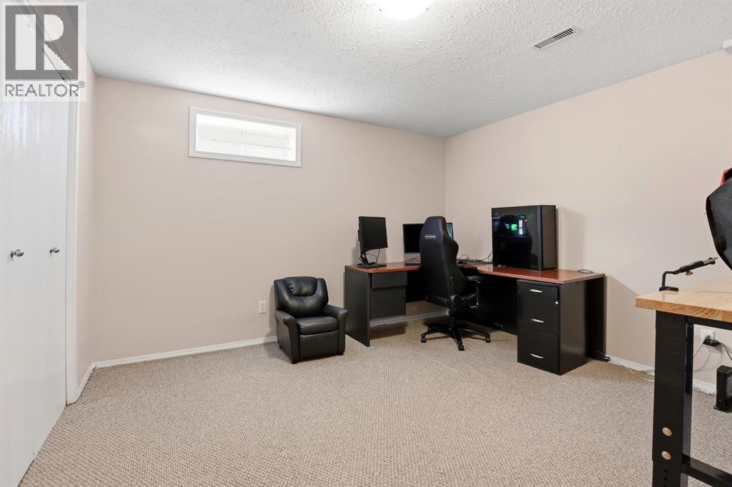 93 Page Avenue Property Photo 41
