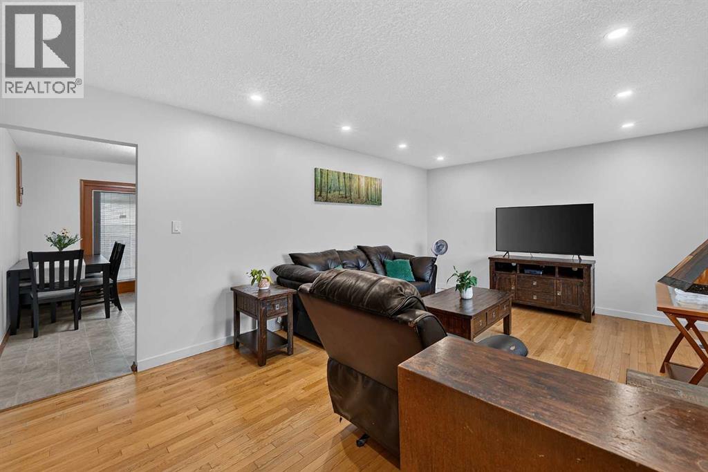 1032 Mayland Drive Ne Property Photo 4