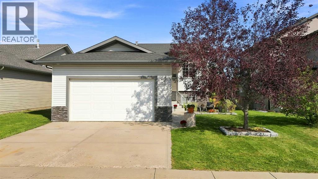 19 Jenner Crescent Property Photo 2