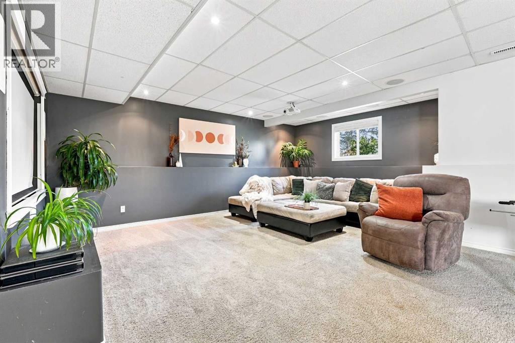 19 Jenner Crescent Property Photo 21