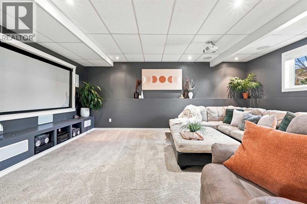 19 Jenner Crescent Property Photo 24
