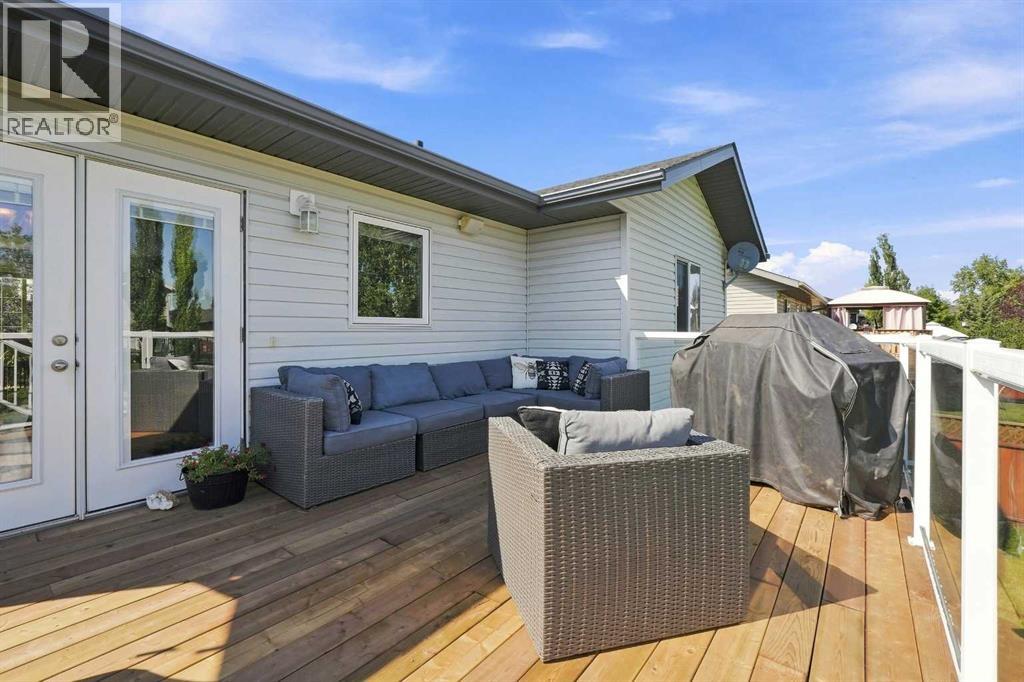 19 Jenner Crescent Property Photo 26