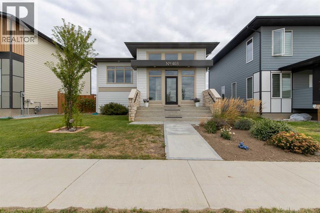 403 Caledonia Boulevard W