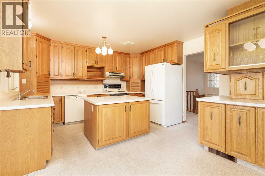262 Fairway Drive Property Photo 6