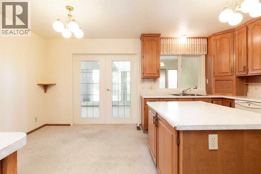 262 Fairway Drive Property Photo 7