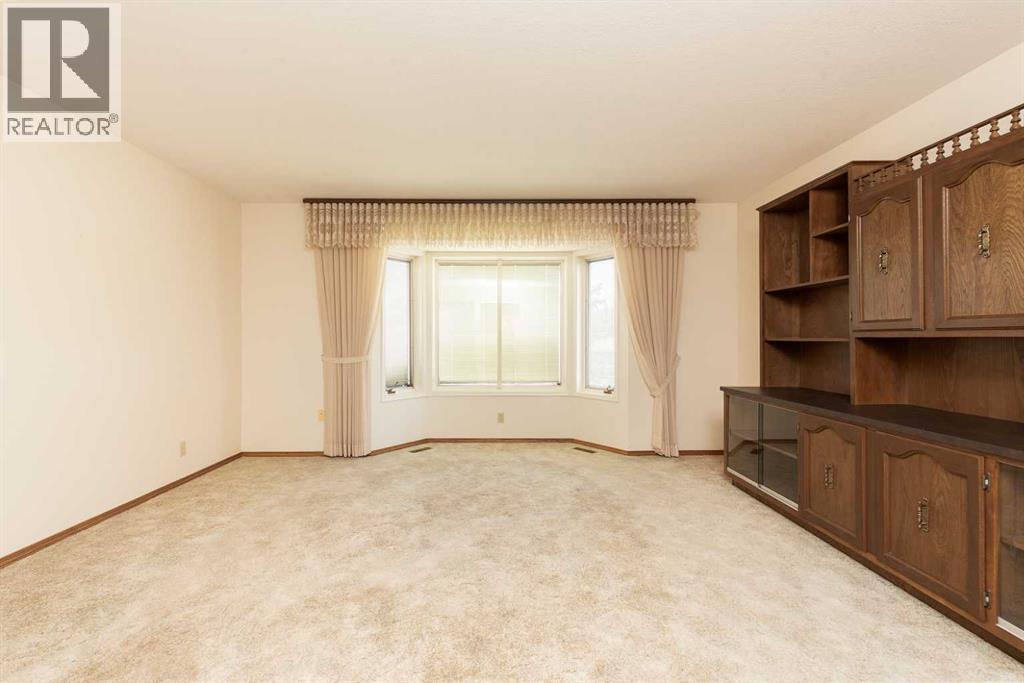 262 Fairway Drive Property Photo 11
