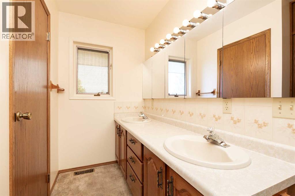 262 Fairway Drive Property Photo 21