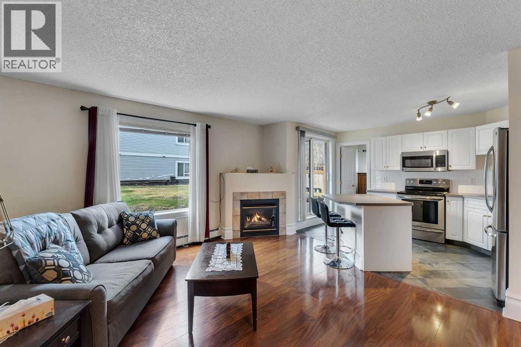 7106 Valleyview Park Southeast Property Photo 7