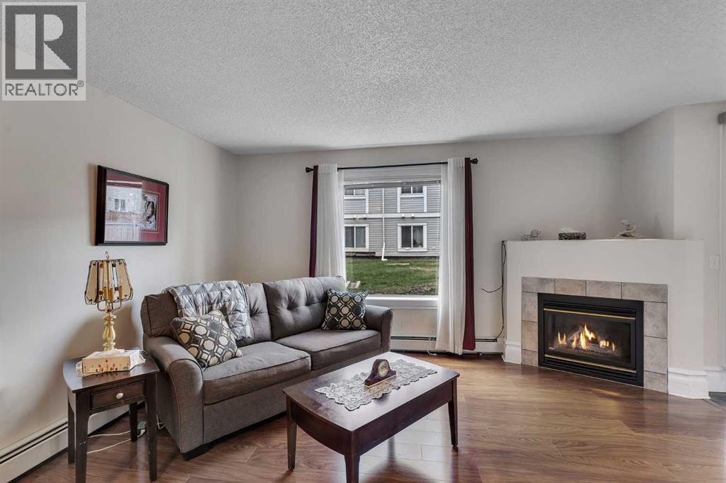 7106 Valleyview Park Southeast Property Photo 8