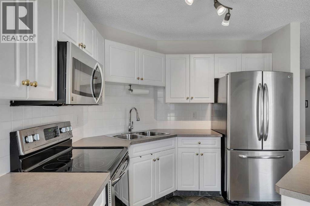 7106 Valleyview Park Southeast Property Photo 12