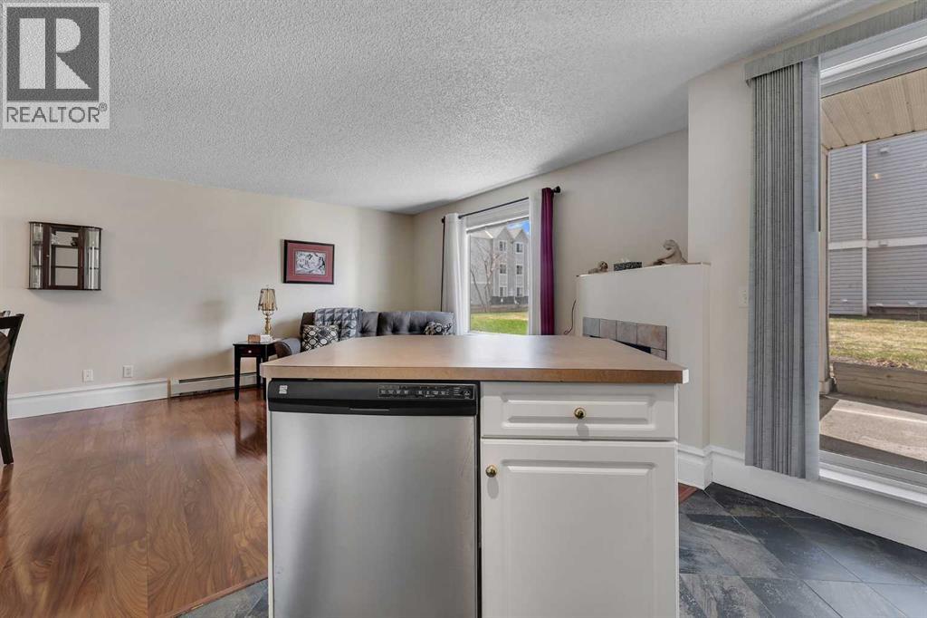 7106 Valleyview Park Southeast Property Photo 14
