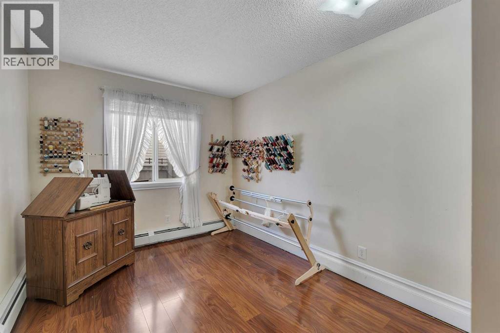 7106 Valleyview Park Southeast Property Photo 18