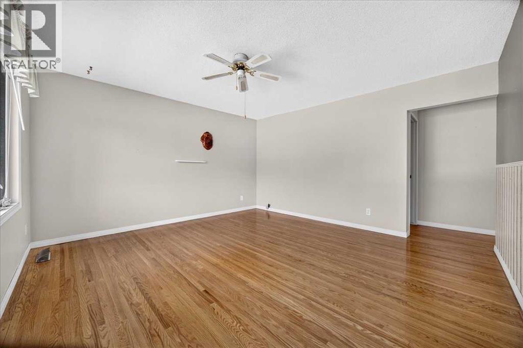 1060 Motherwell Road Ne Property Photo 5