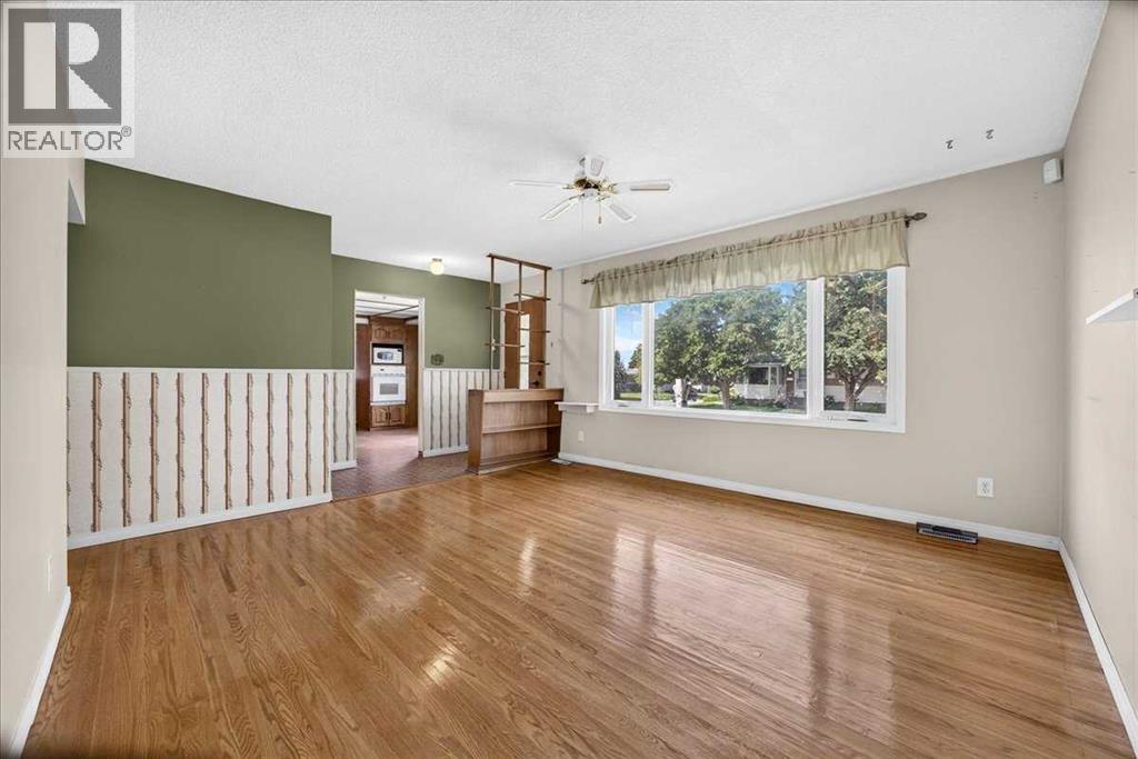 1060 Motherwell Road Ne Property Photo 6