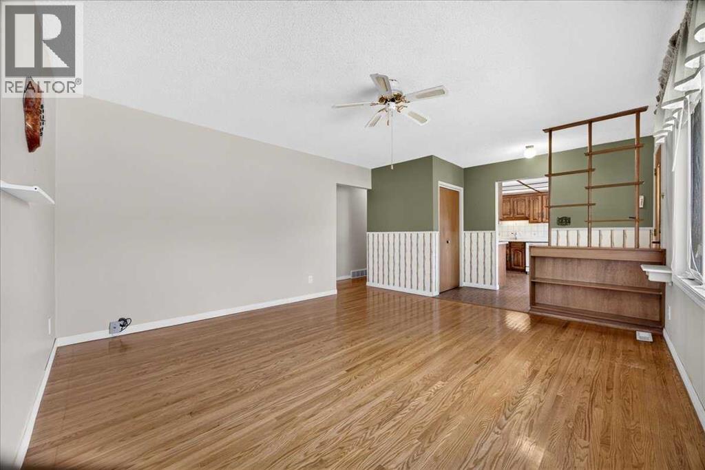 1060 Motherwell Road Ne Property Photo 7