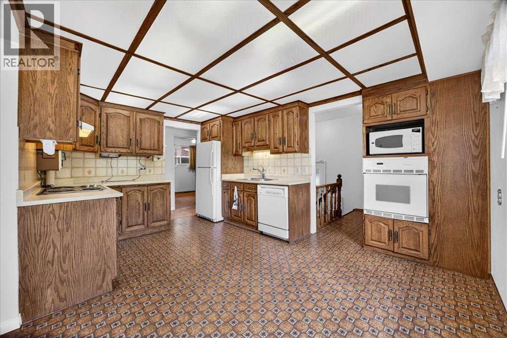 1060 Motherwell Road Ne Property Photo 9