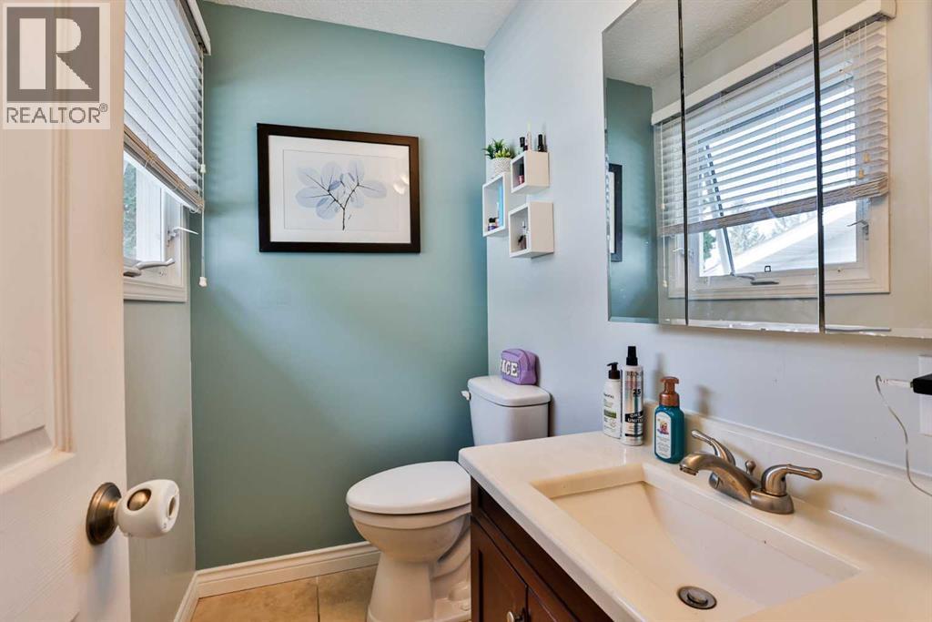 5803 49 Street Property Photo 13