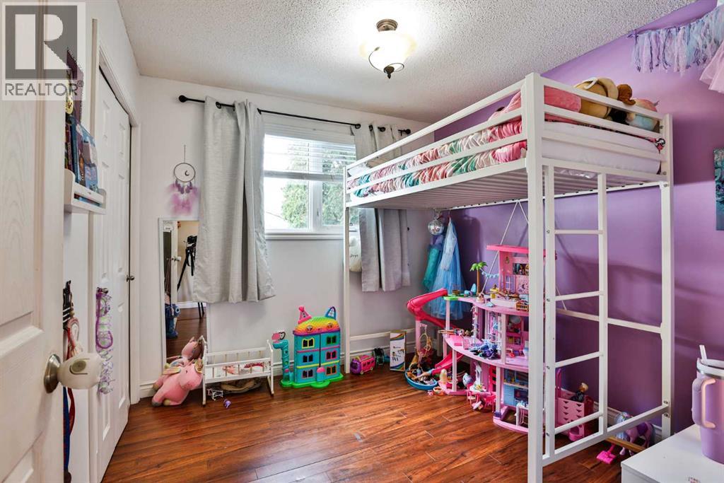 5803 49 Street Property Photo 15