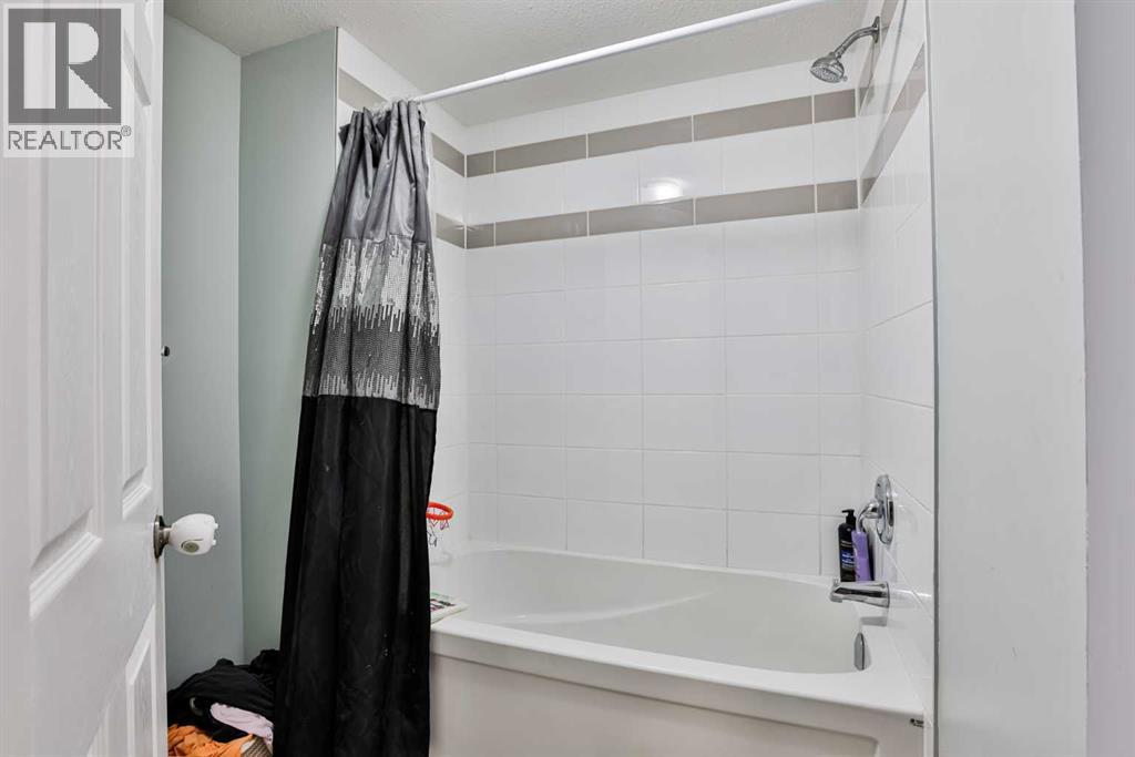 5803 49 Street Property Photo 20
