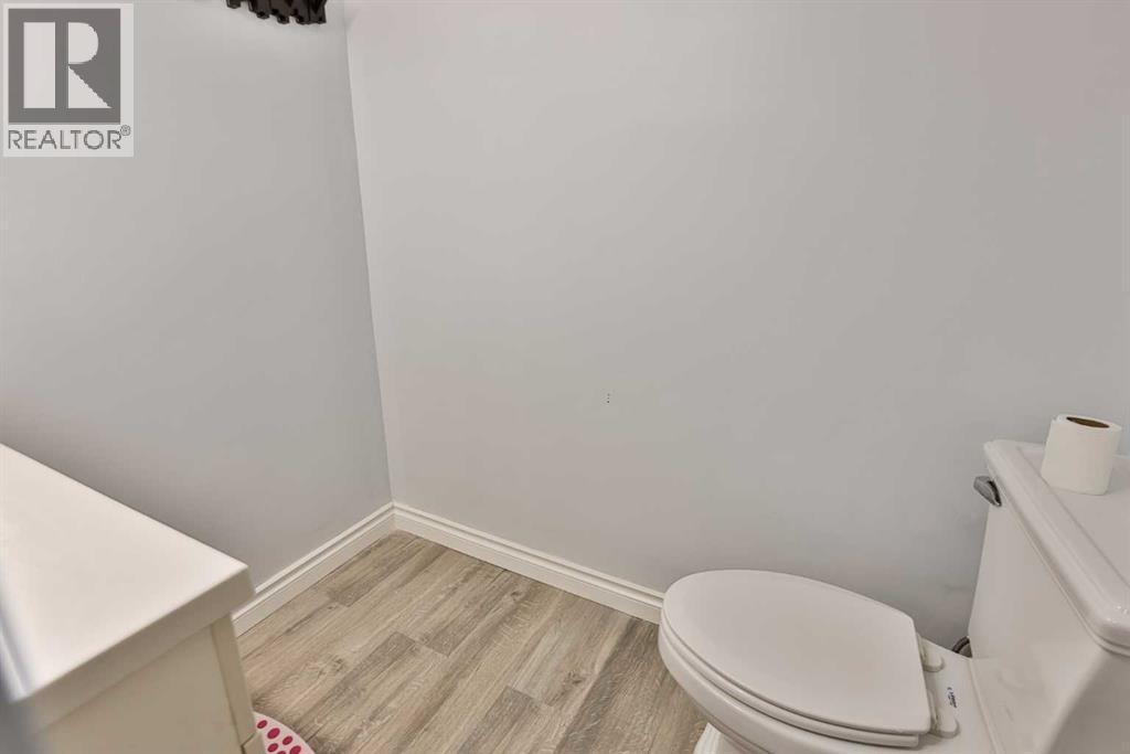 5803 49 Street Property Photo 21