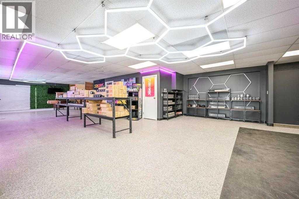 12221 100 Street Property Photo 4