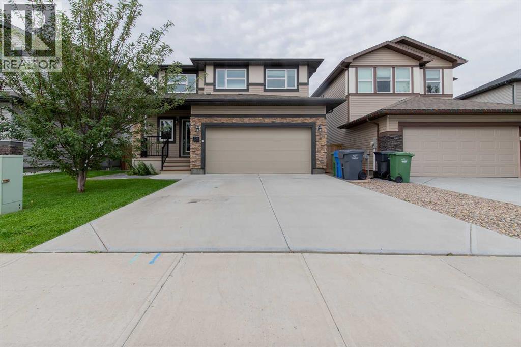 356 Westgate Crescent Property Photo 1