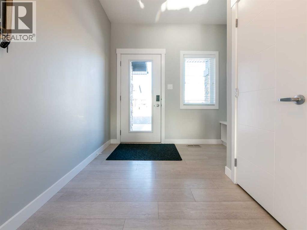356 Westgate Crescent Property Photo 3