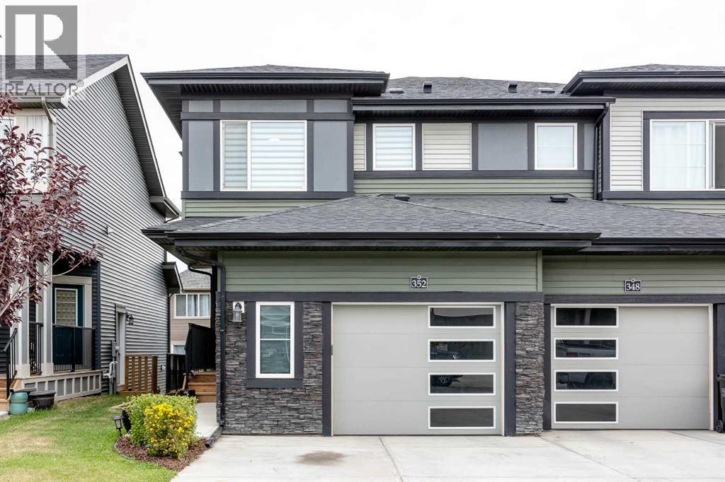 352 Creekrun Crescent Sw Property Photo 1
