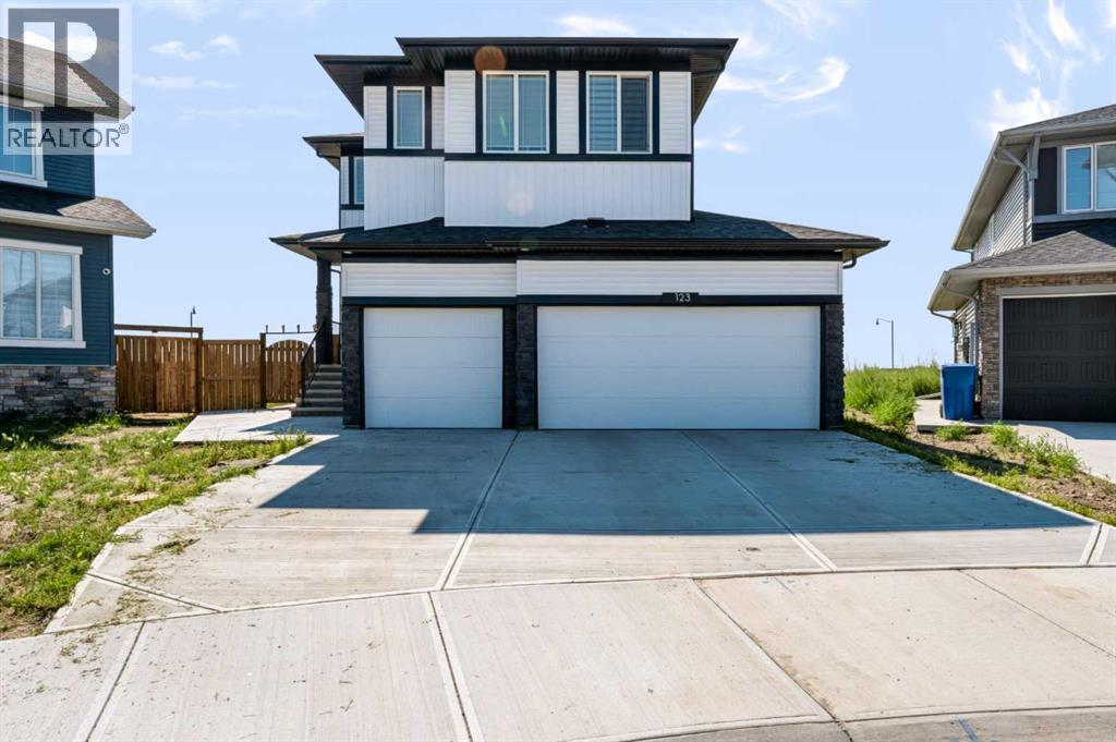 123 Dawson Dock Cove Property Photo 1